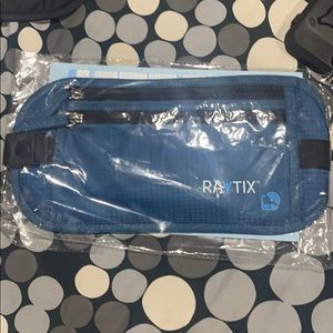 Hidden travel money belt